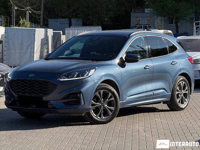 Ford Kuga 2021 doar la InterAuto