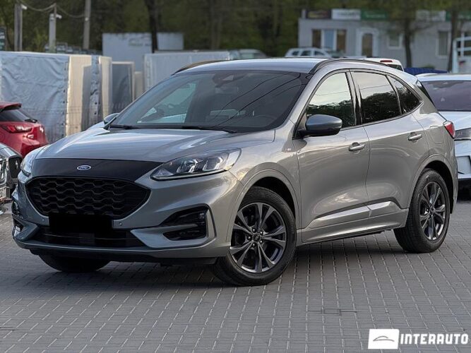 Ford Kuga 2020 doar la InterAuto