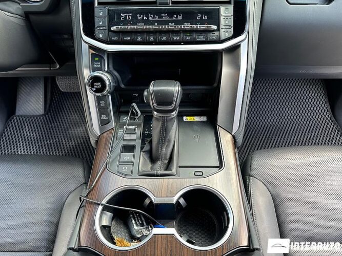 toyota Land Cruiser 2021