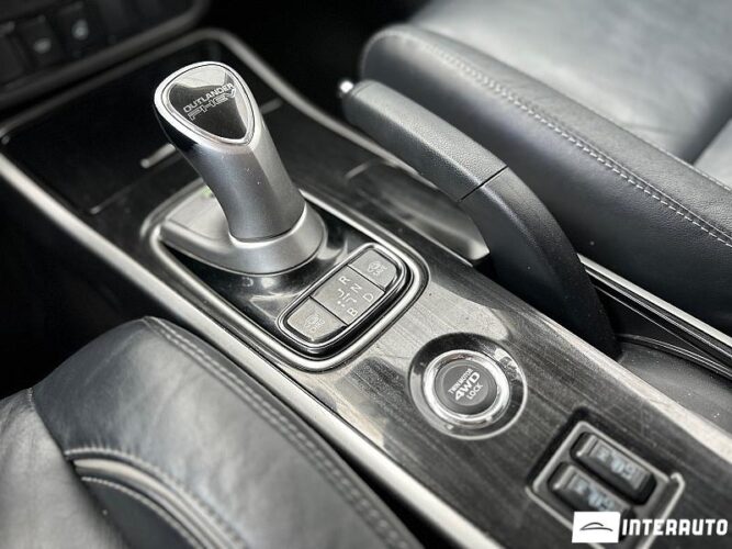 mitsubishi Outlander 2015