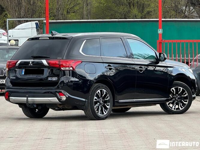 mitsubishi Outlander 2015
