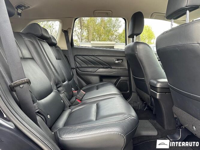 mitsubishi Outlander 2015