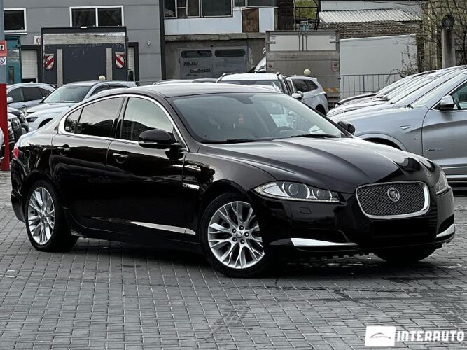 jaguar XF 2012