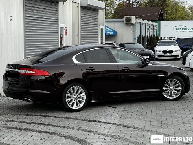 jaguar XF 2012