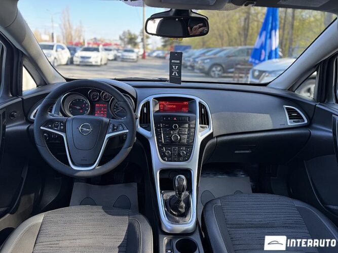 Opel Astra 44 opel Astra 2015