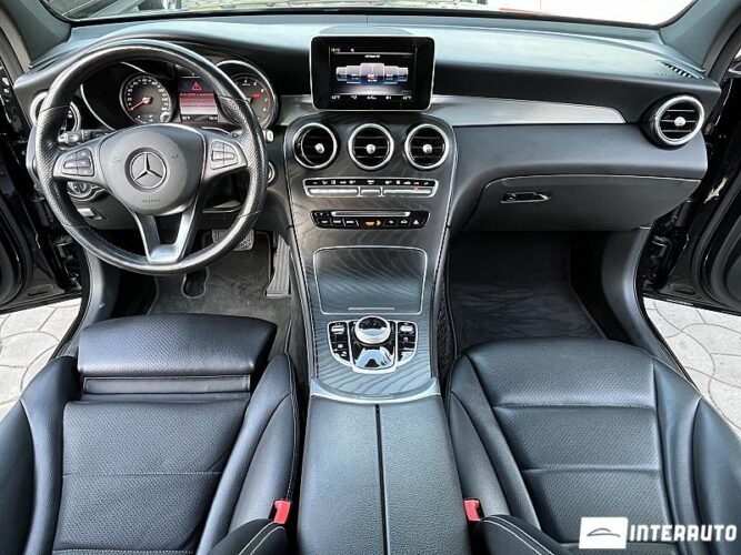 Mercedes GLC 350e 41 mercedes GLC 350e 2019