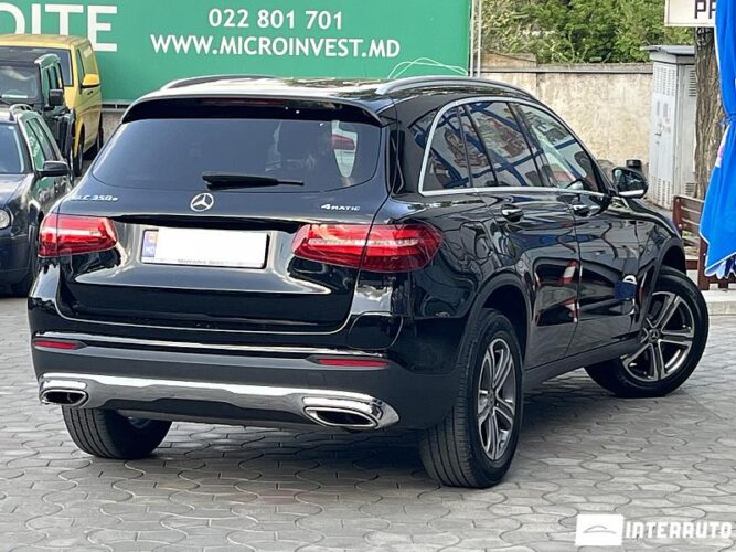 Mercedes GLC 350e 36 mercedes GLC 350e 2019
