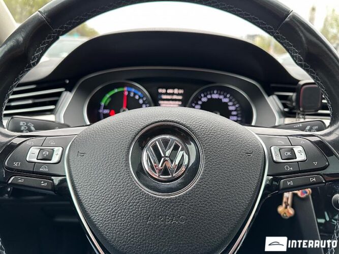 Volkswagen Passat GTE 38 volkswagen Passat GTE 2016