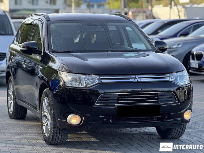 mitsubishi Outlander 2013
