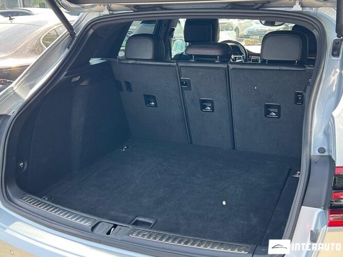 Porsche Macan 49 porsche Macan 2016