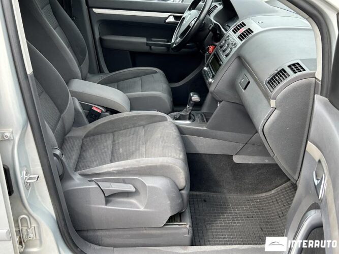 volkswagen Touran 2010