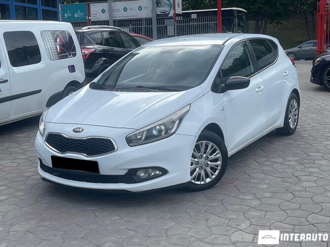 Kia Ceed 2013 doar la InterAuto