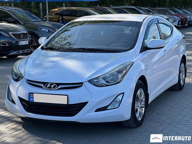 Hyundai Elantra 2014 doar la InterAuto
