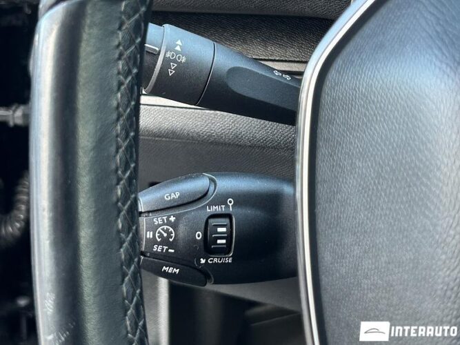 Peugeot 3008 43 peugeot 3008 2018