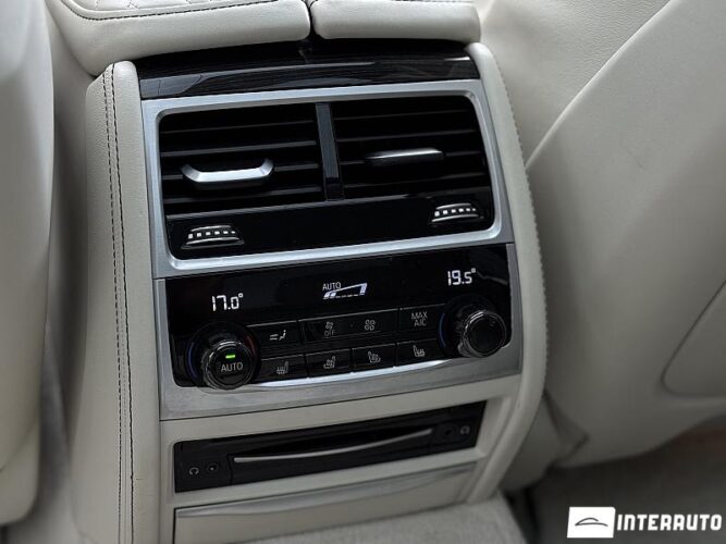 BMW 730 60 bmw 730 2019