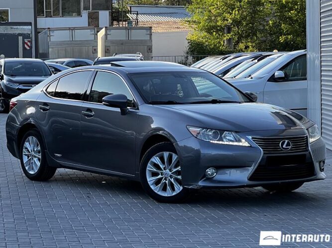 Lexus ES 300h 2013 doar la InterAuto