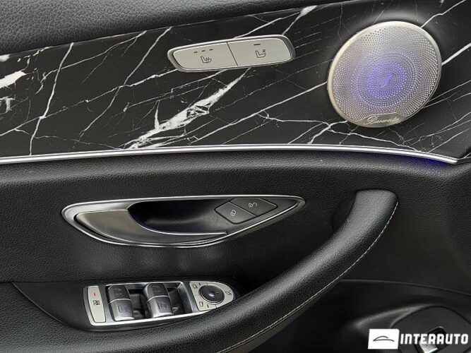 Mercedes E 220 42 mercedes E 220 2017