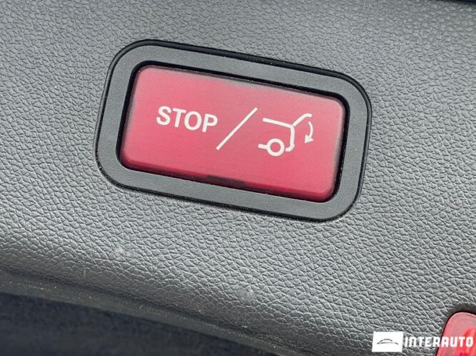 Mercedes E 220 49 mercedes E 220 2013