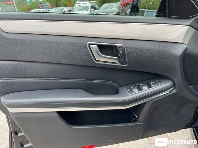 Mercedes E 220 36 mercedes E 220 2013
