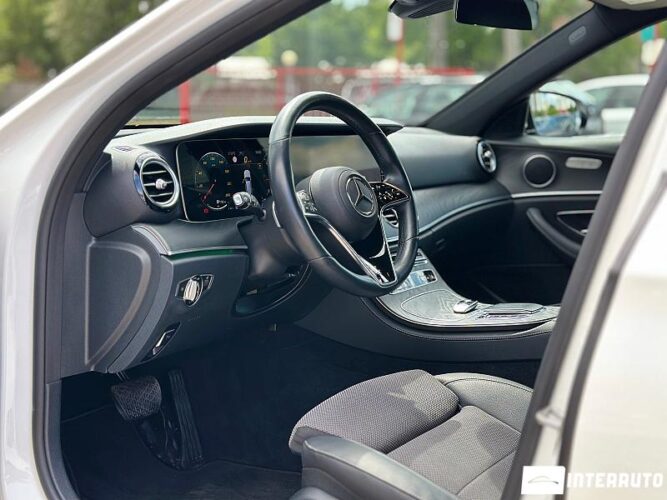 Mercedes E 220 48 mercedes E 220 2021