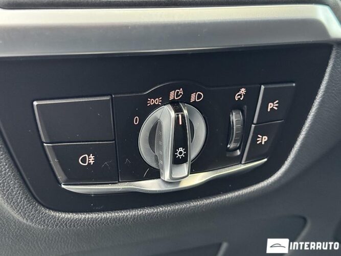 BMW X3 2.0D 56 bmw X3 2.0D 2021