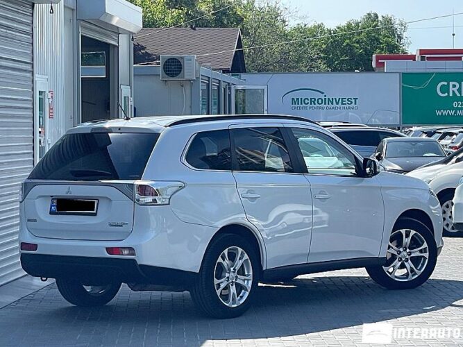 mitsubishi Outlander 2013
