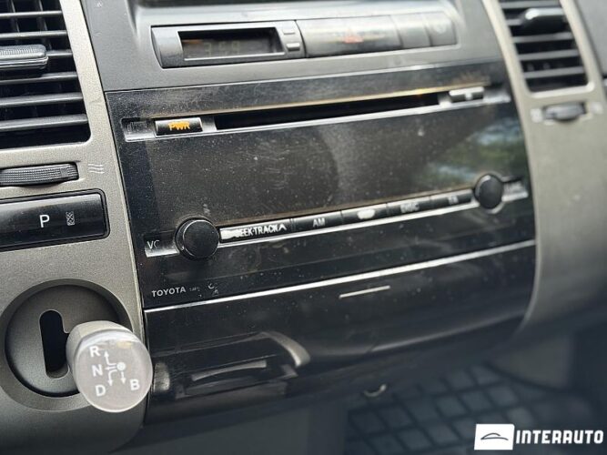 Toyota Prius 41 toyota Prius 2006