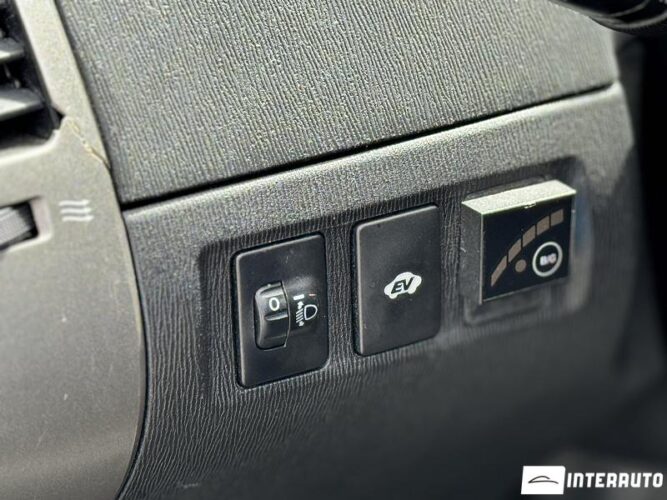 Toyota Prius 37 toyota Prius 2006