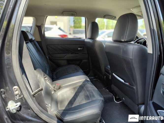 mitsubishi Outlander 2015