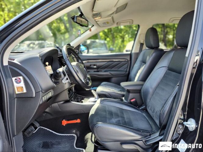 mitsubishi Outlander 2015