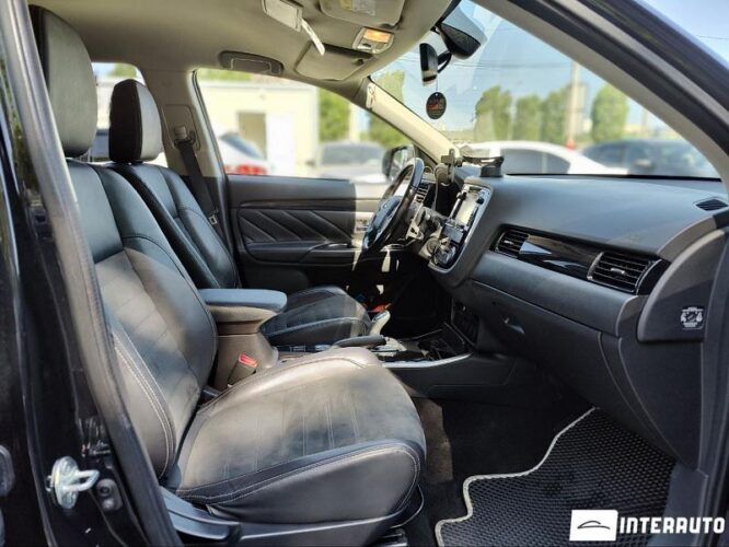 mitsubishi Outlander 2015