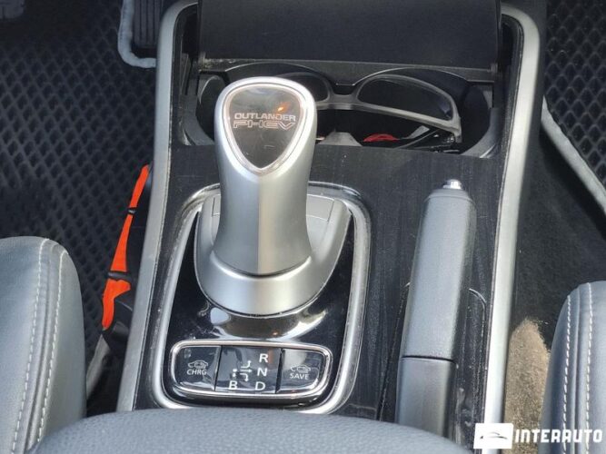 mitsubishi Outlander 2015