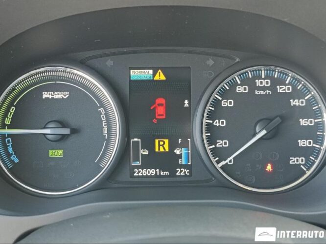 mitsubishi Outlander 2015