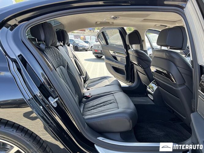 BMW 730 59 bmw 730 2020