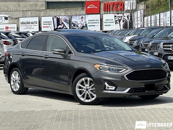 Ford Fusion 2018 doar la InterAuto