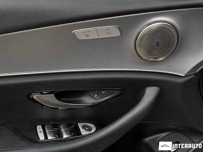 Mercedes E 220 41 mercedes E 220 2017