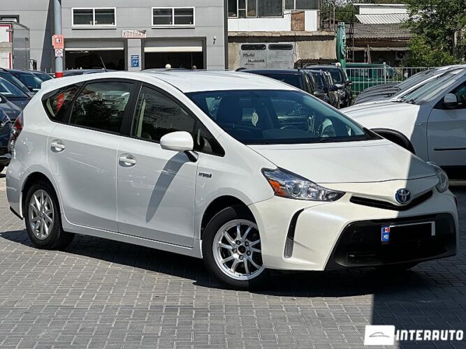 toyota Prius Plus / V 2015