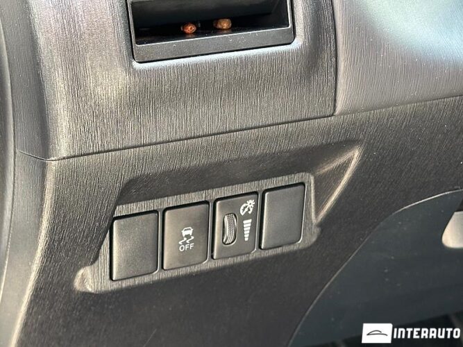 toyota Prius Plus / V 2015