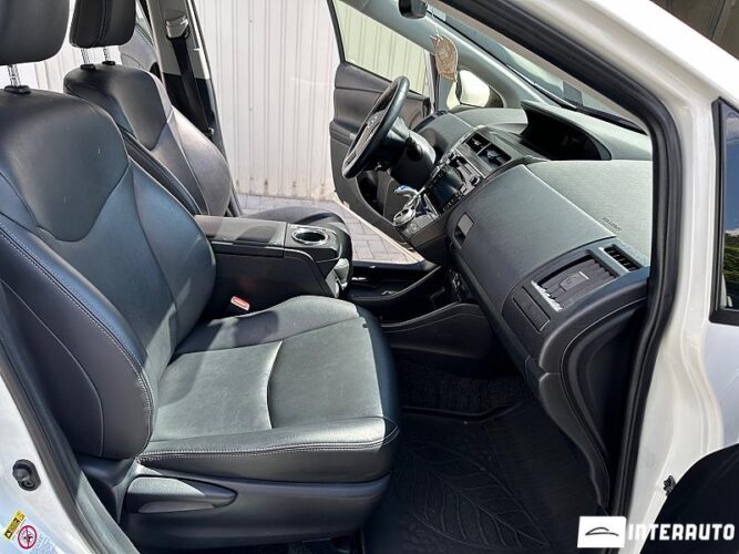 toyota Prius Plus / V 2015