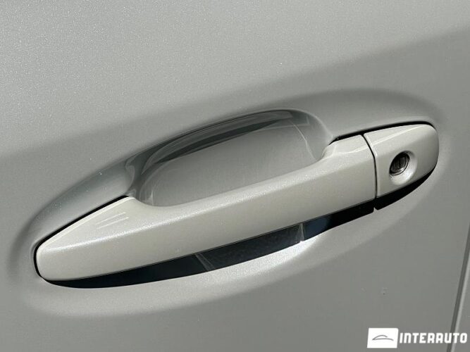 toyota Prius Plus / V 2015