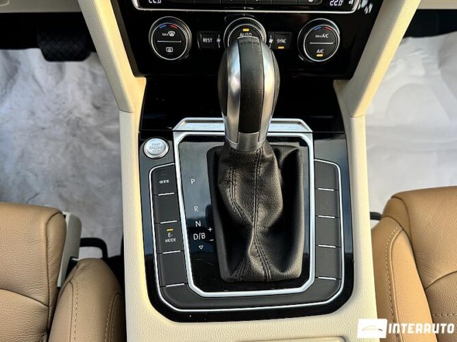 volkswagen Passat GTE 2015