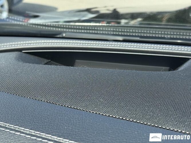 Mercedes E 220 41 mercedes E 220 2019