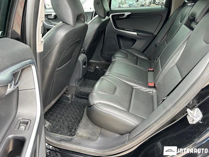 Volvo XC 60 46 interauto-car