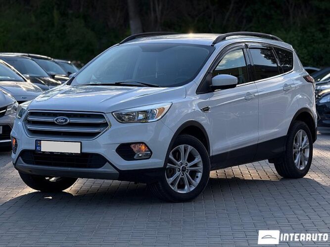 Ford Escape 2018 doar la InterAuto