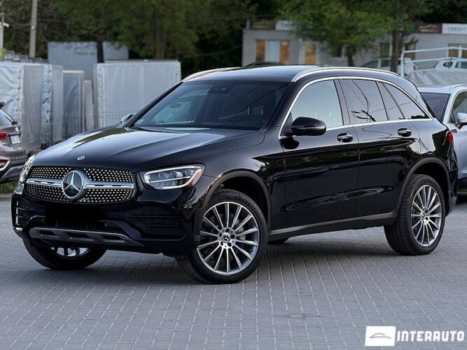 Mercedes GLC 300 2022 doar la InterAuto