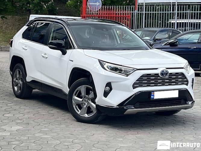 Toyota Rav-4 2019 doar la InterAuto