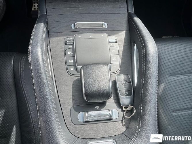 Mercedes GLE Coupe 350de 48 mercedes GLE Coupe 350de 2021