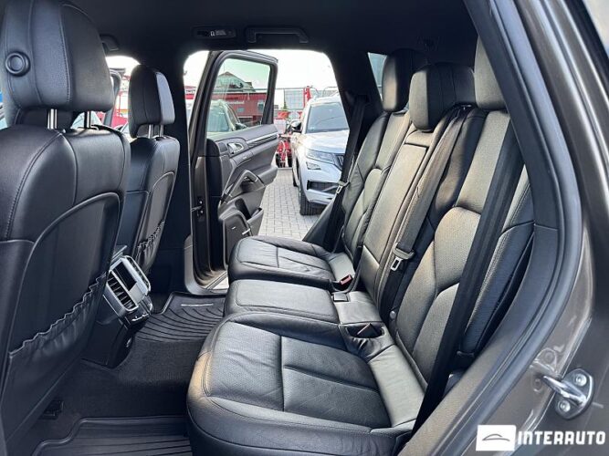 porsche Cayenne 2012