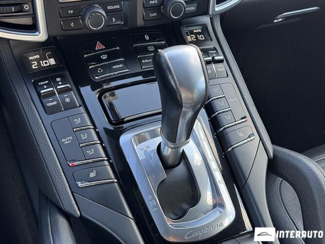 porsche Cayenne 2012