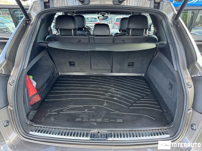 porsche Cayenne 2012